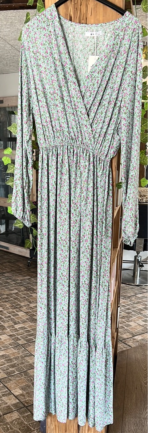 Lang kjole med små blomster